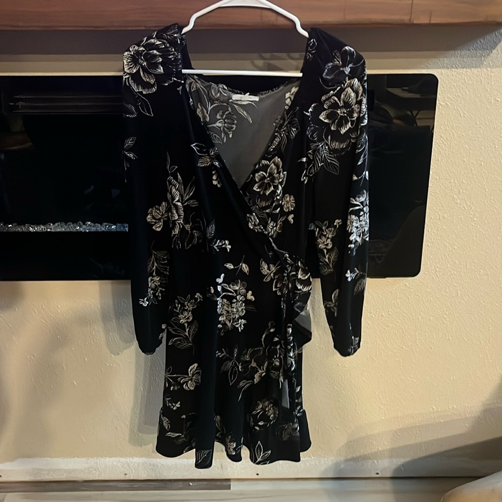 Women’s Floral Faux Wrap Mini Dress